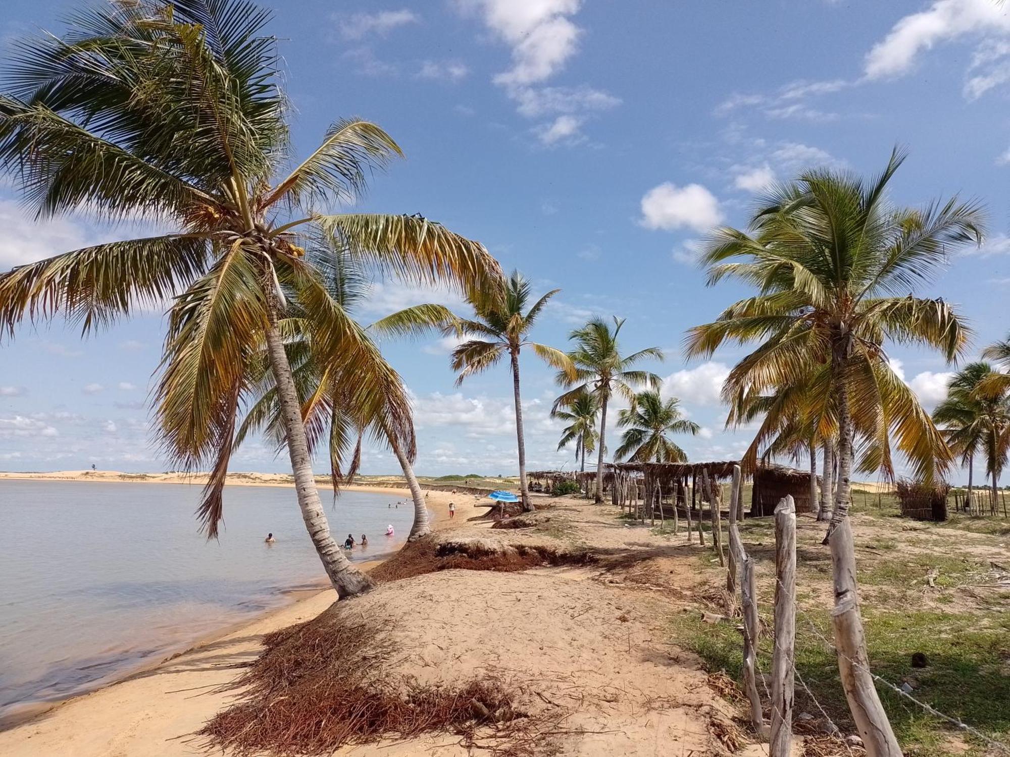 Chale Perto Da Praia Com Duas Suites E Varandao Pacatuba  Extérieur photo